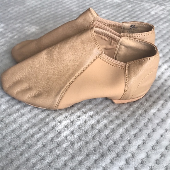 Theatricals Jazz shoes - Picture 5 of 9